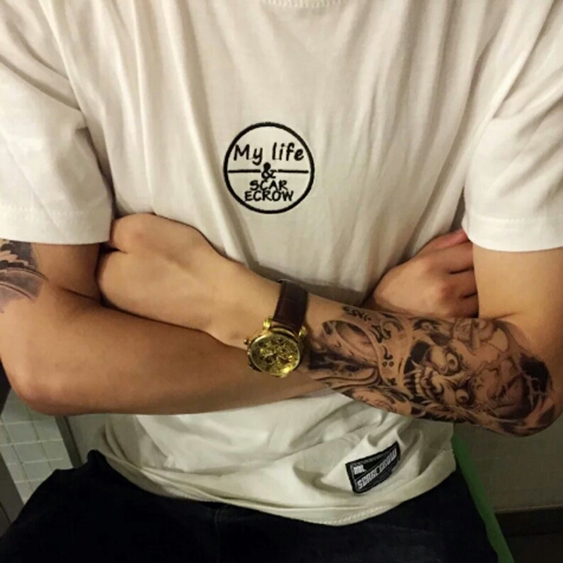 男生时尚感纹身帅气修罗图腾