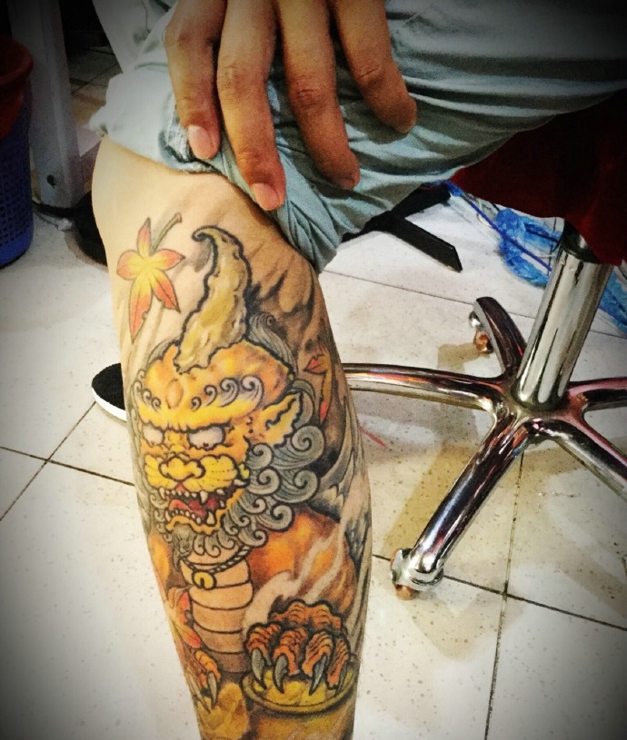 包小腿彩色经典的貔貅纹身图案