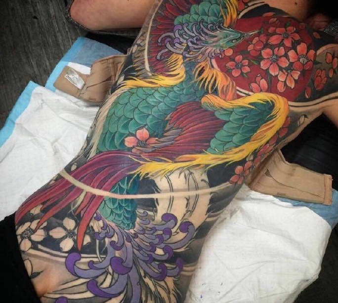 一组超级好美的七彩凤凰纹身图案