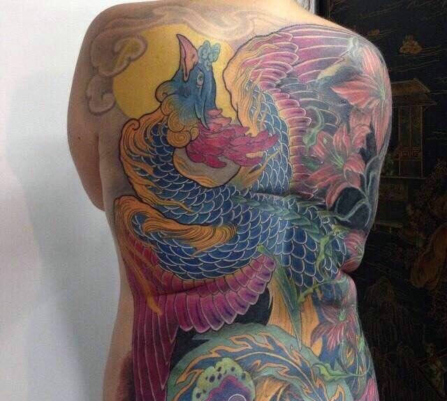 一组超级好美的七彩凤凰纹身图案