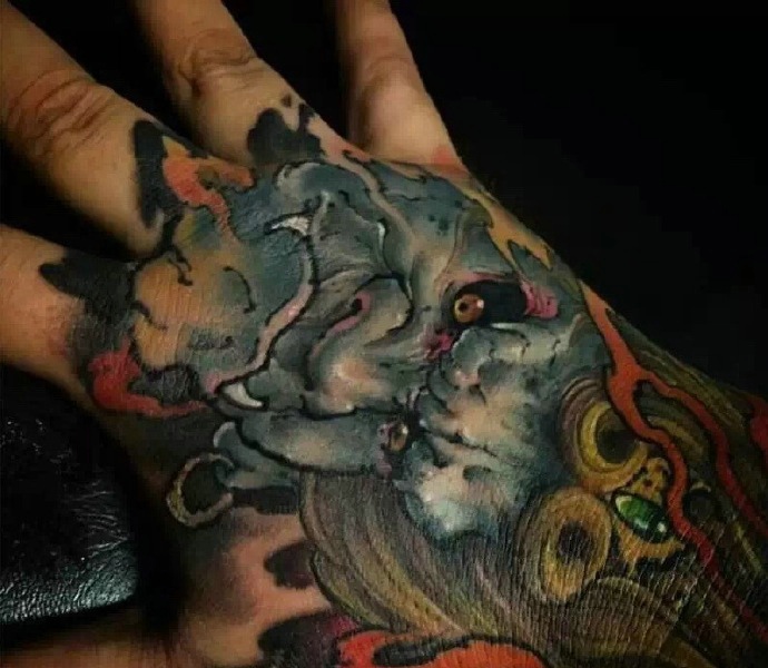 一组手背纹身图案夏季来袭