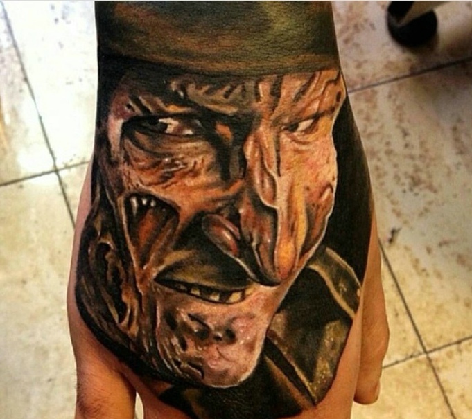 一组相当惊人的欧美写实纹身图案