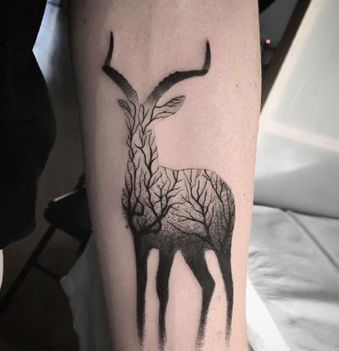 一组简约有趣的黑灰图腾纹身图案