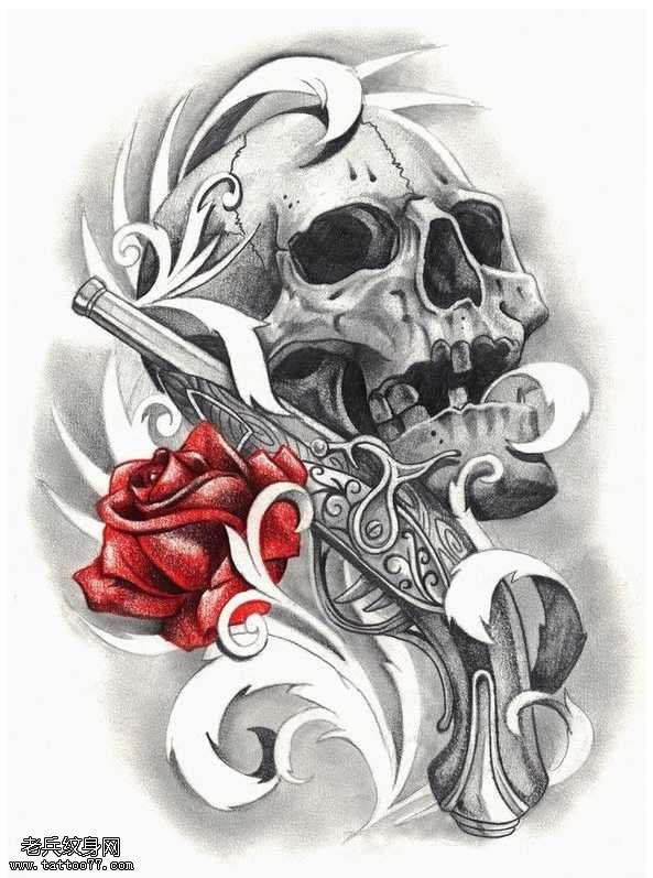 手稿手枪骷髅玫瑰纹身图案