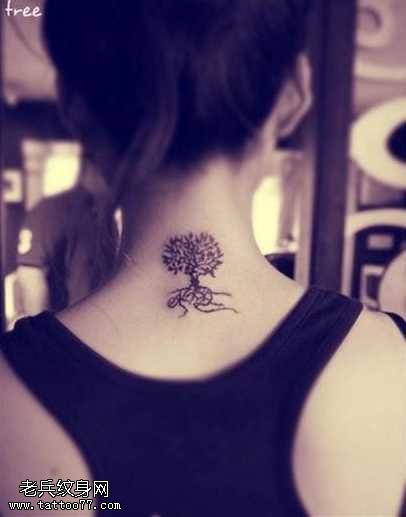 喜欢小清新黑树纹身图案
