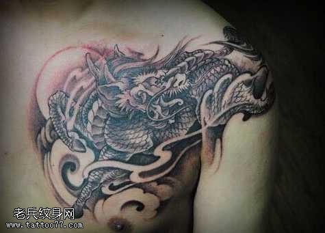 胸部麒麟纹身图案