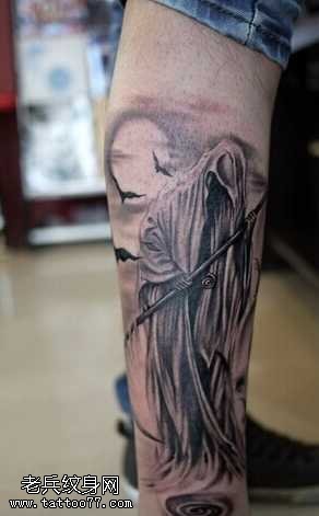 腿部个性死神纹身图案