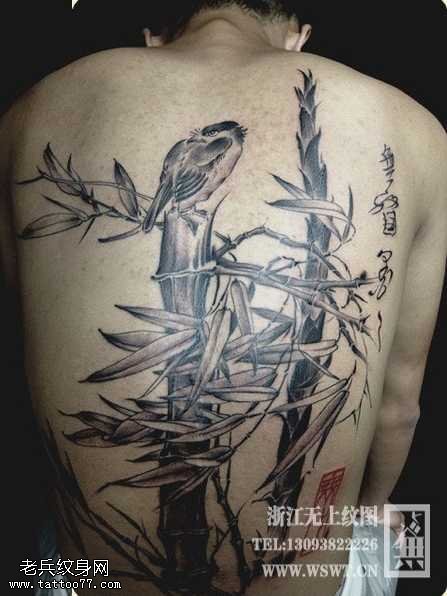 背部竹子鸟纹身图案