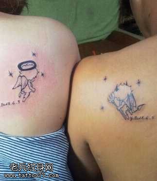 背部可爱呆萌天使纹身图案