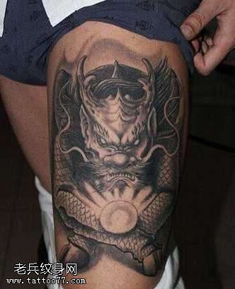 腿部火麒麟纹身图案