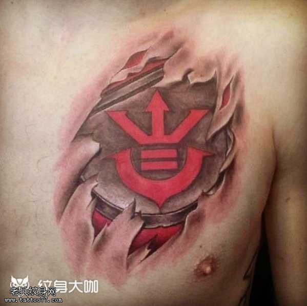 胸部撕皮石纹身图案