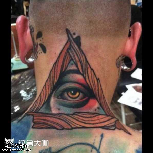 脖子眼睛纹身图案