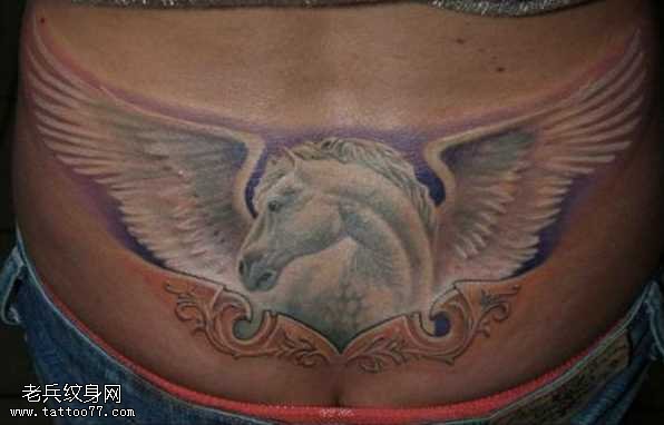 腰部独角兽纹身图案