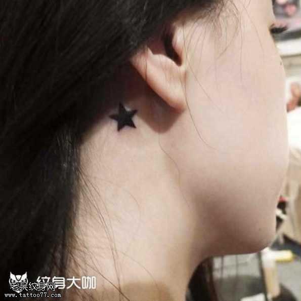 头部五星纹身图案
