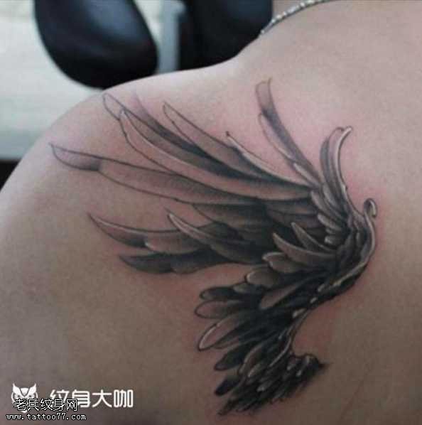 背部英文纹身图案