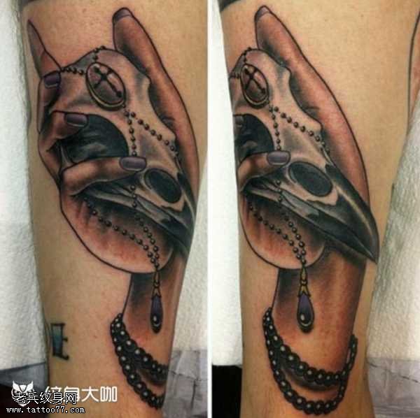 腿部恐龙头纹身图案