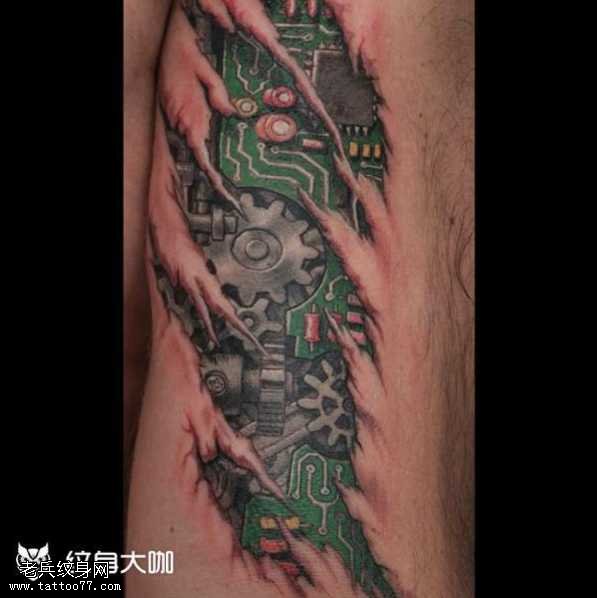 腰部机器纹身图案