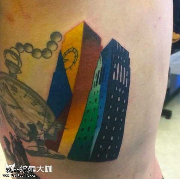 腰部现代建筑纹身图案