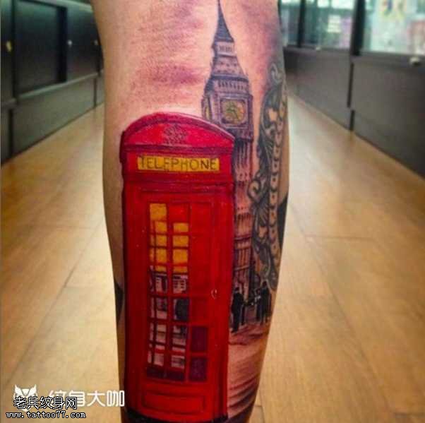 腿部个性红建筑纹身图案