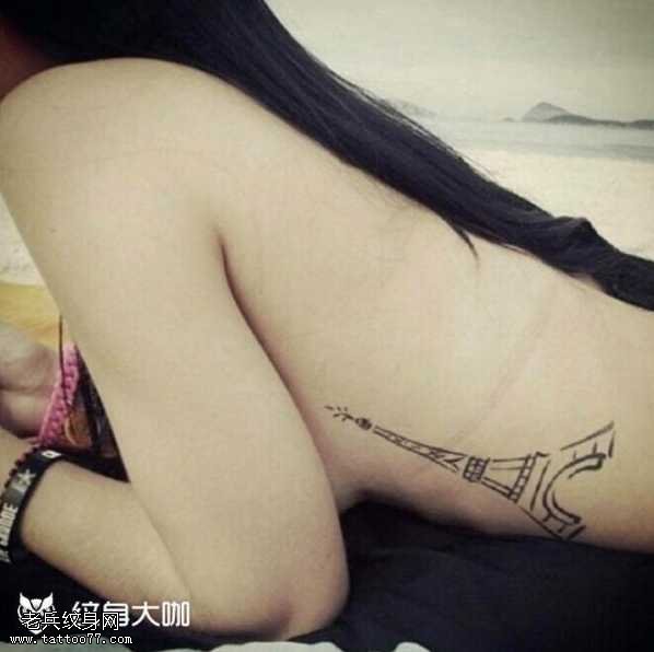 腰部建筑纹身图案