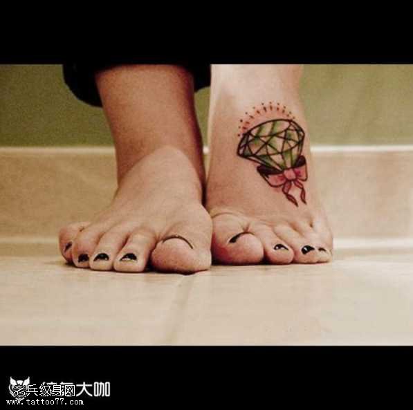 绿钻石纹身图案