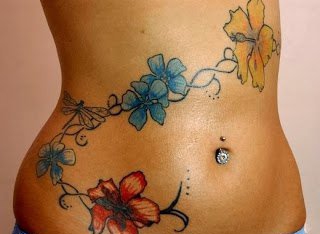 背上藤蔓纹身图案