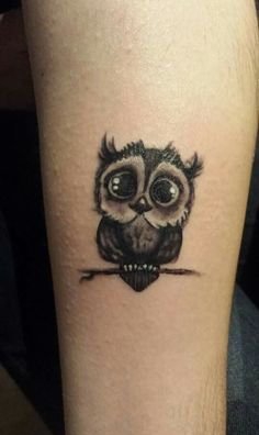 超级萌化的黑色点刺猫头鹰纹身图案