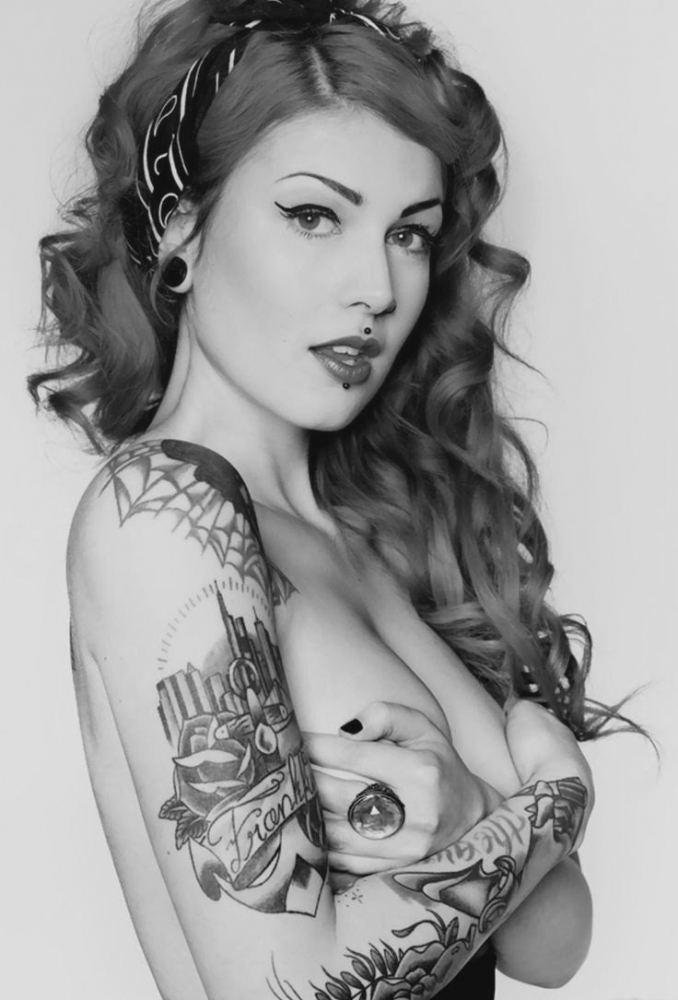 超性感的欧美纹身女
