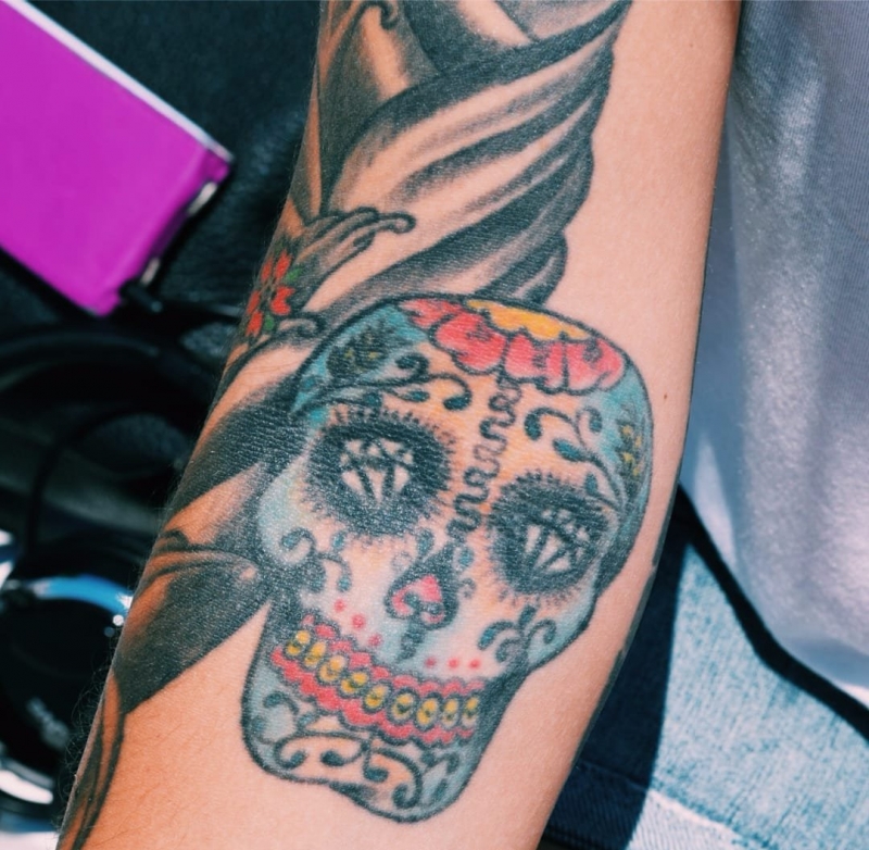 Manu大臂上帅气的部落图腾纹身图案