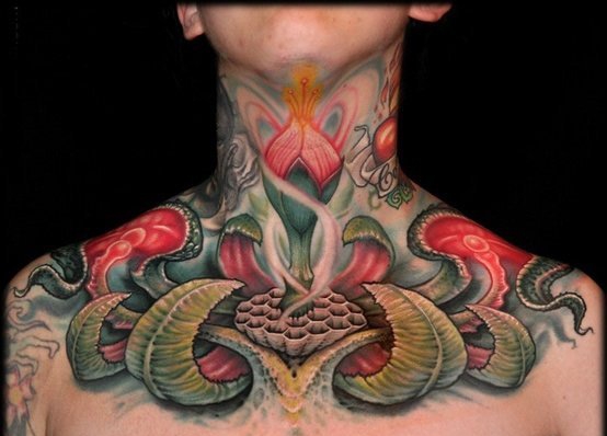 很夸张的恐怖的花腿生物机械纹身图案