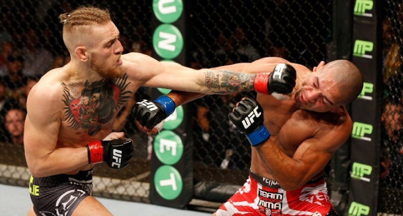 UFC无限制综合格斗赛场上的选手纹身图案