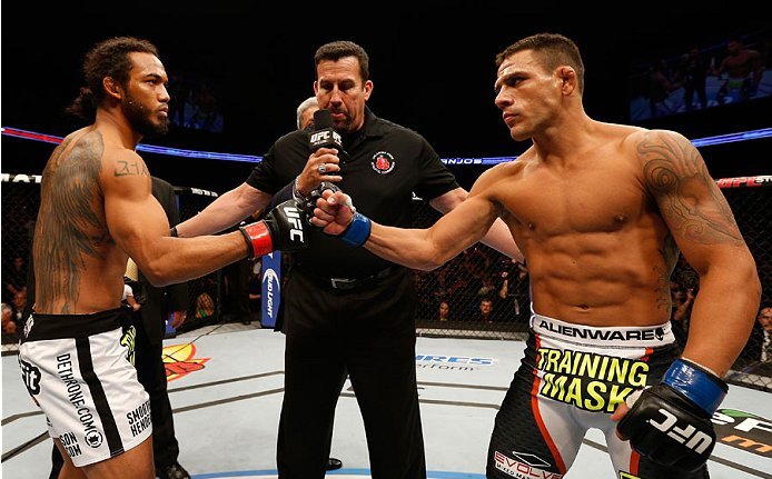 UFC无限制综合格斗赛场上的选手纹身图案