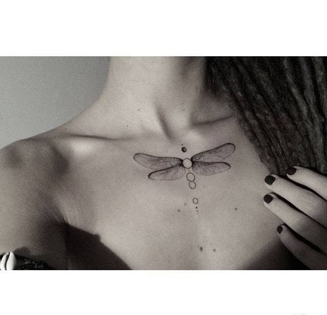 多款女性蜻蜓纹身图案