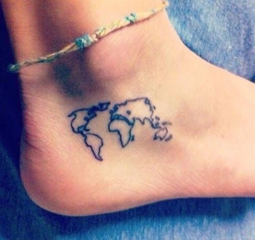 脚踝处的世界地图纹身图案