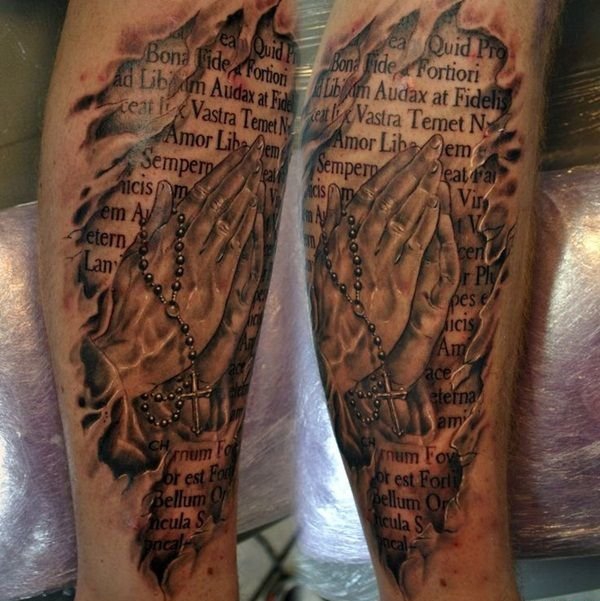 黑灰色十字架吊坠祈祷之手纹身图案