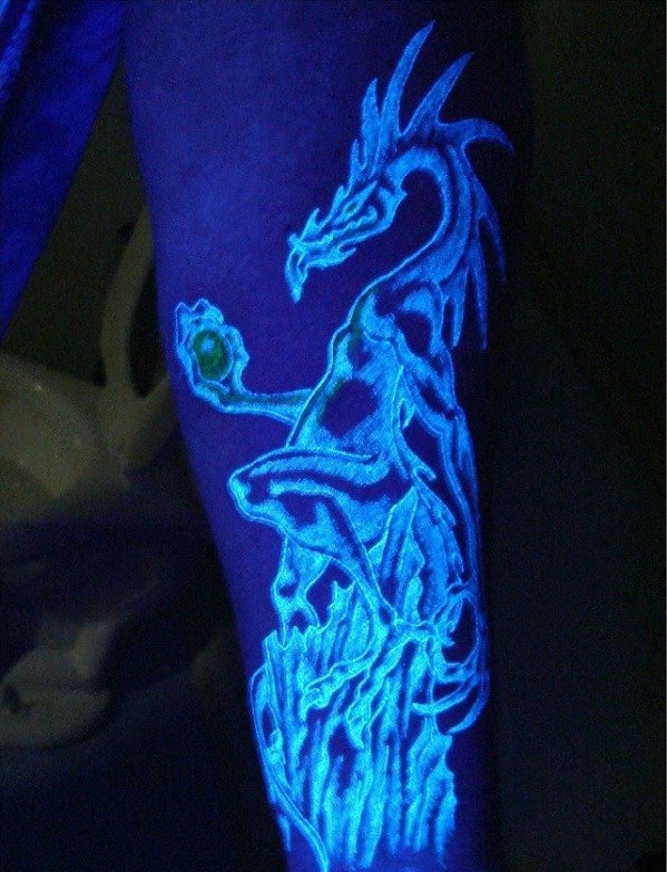 霸气的老虎荧光隐形纹身图案