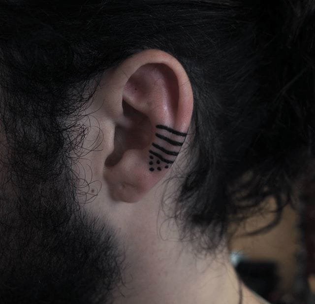 看似神圣的几何符号点纹身图案