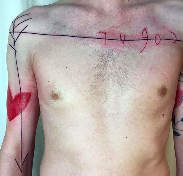 抽象的黑色和红色简单线条纹身图案