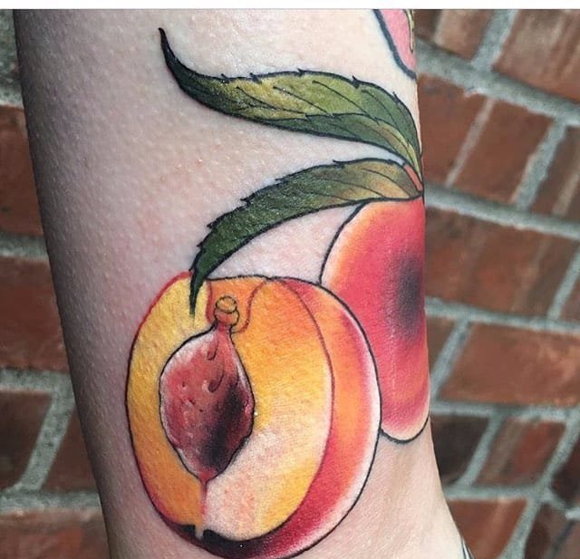 22款各式各样的桃子图案纹身