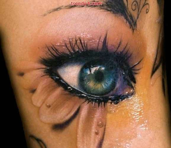一款3D眼睛纹身图案非常的逼真