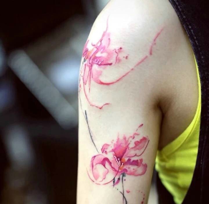 适合女生的小樱花纹身图案很唯美