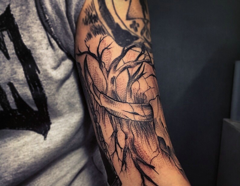 个性花臂图腾纹身图案显年轻