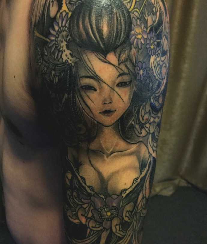 两款不同图案的炫酷手臂纹身图案