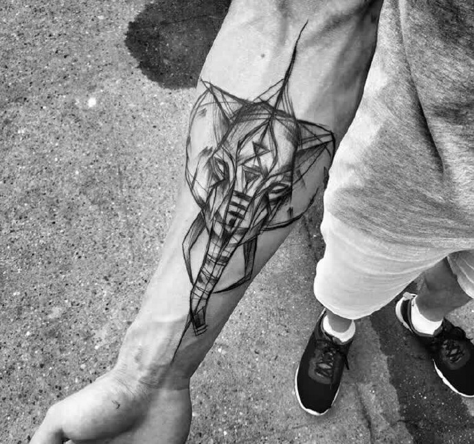 分享一组纯线图的黑灰纹身图案