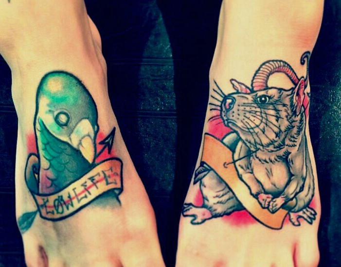 双脚背个性惊艳的动物纹身图案