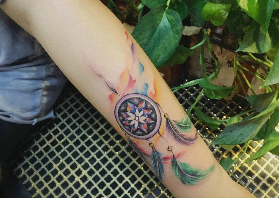 色彩多多的手臂图腾纹身图案