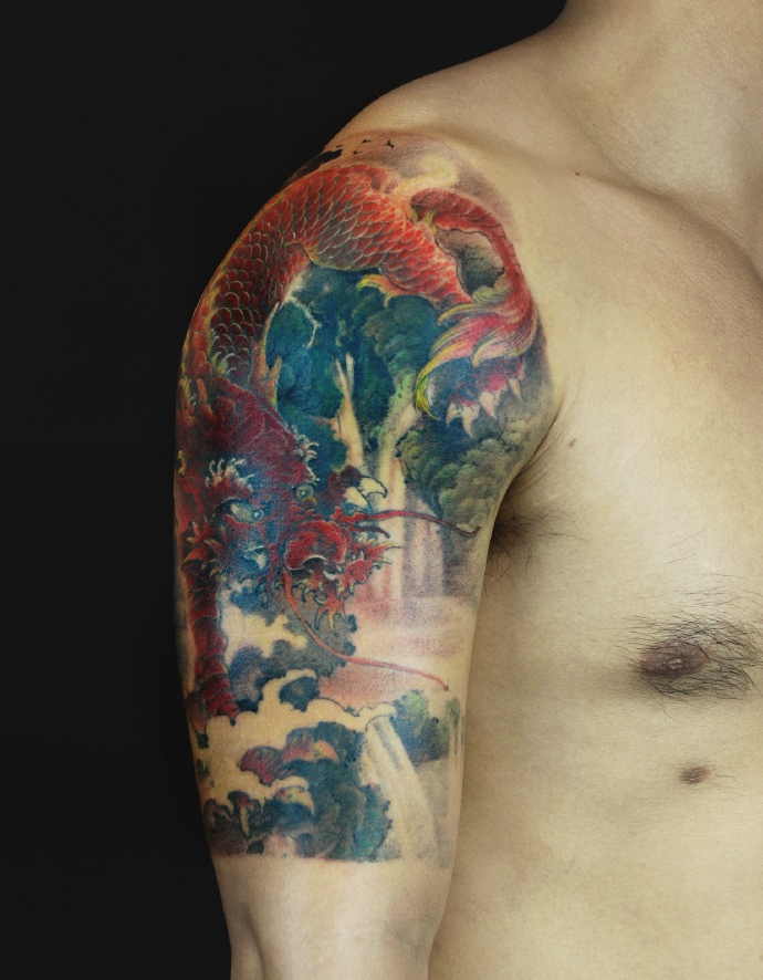 花臂经典老传统火麒麟纹身图案