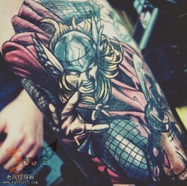 腿部雷神动漫纹身图案