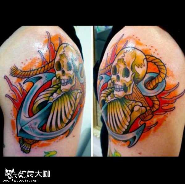 胳膊船锚小骷髅纹身图案