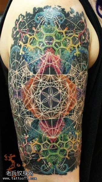 胳膊几何纹身图案